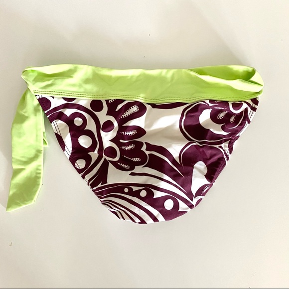 Bikini Two Pieces - Picture 2 of 4